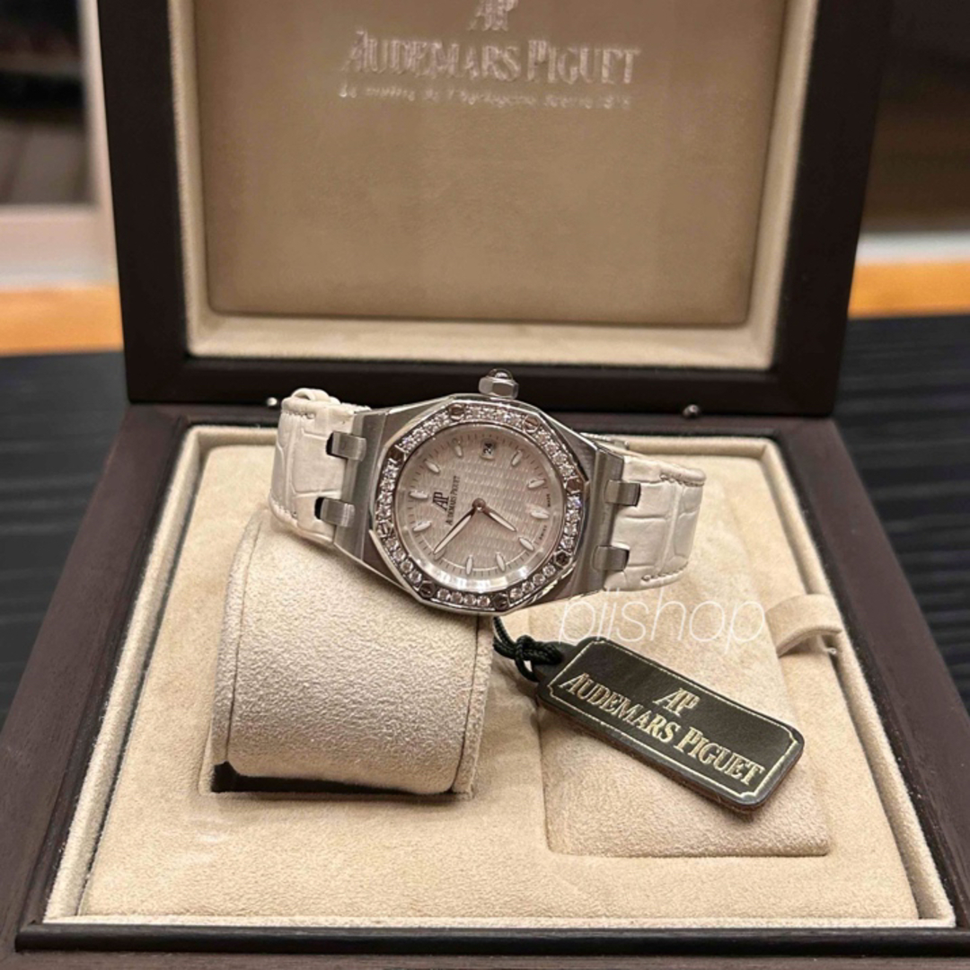 AUDEMARS PIGUET(オーデマピゲ)のオーデマピゲ　ロイヤルオーク　ホワイト　ダイヤ巻き　美品 レディースのファッション小物(腕時計)の商品写真