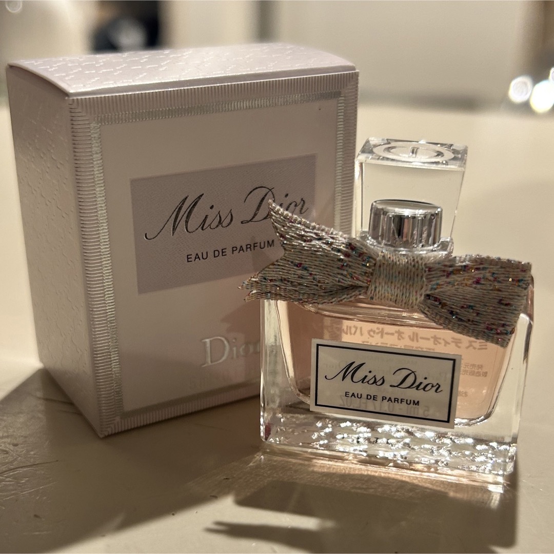 Dior(ディオール)のMiss Dior EAU DE PARFUM 5ml コスメ/美容の香水(香水(女性用))の商品写真