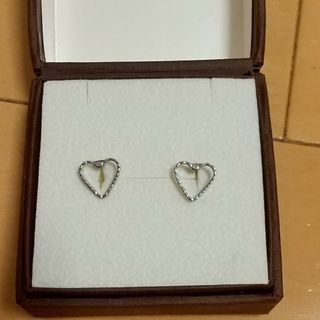 ピアス(ピアス)