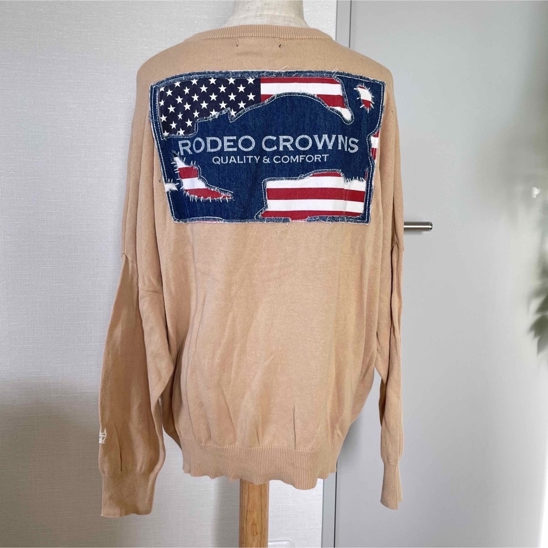 RODEO CROWNS(ロデオクラウンズ)の【RODEO CROWNS】ロデオクラウンズ　バックプリントニット　セーター レディースのトップス(ニット/セーター)の商品写真