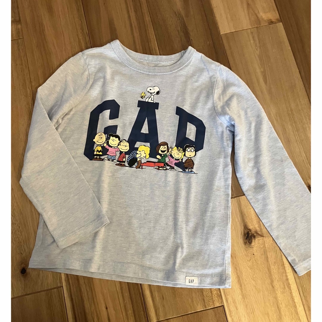 GAP Kids(ギャップキッズ)のギャップ　スヌーピー　ロンT キッズ/ベビー/マタニティのキッズ服男の子用(90cm~)(Tシャツ/カットソー)の商品写真