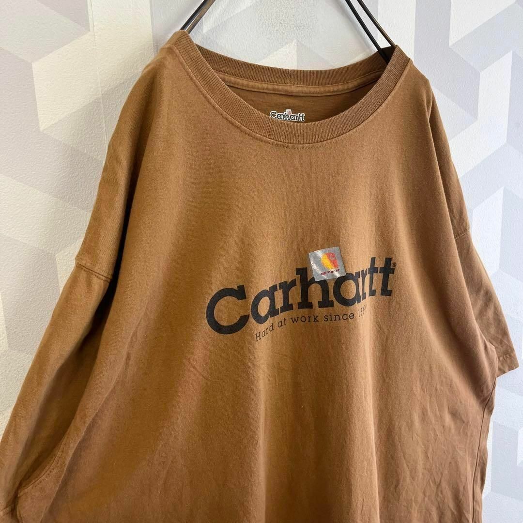 carhartt(カーハート)の【カーハート】旧ロゴ XL ビッグプリント Tシャツ 茶ブラウンCarhartt メンズのトップス(Tシャツ/カットソー(半袖/袖なし))の商品写真