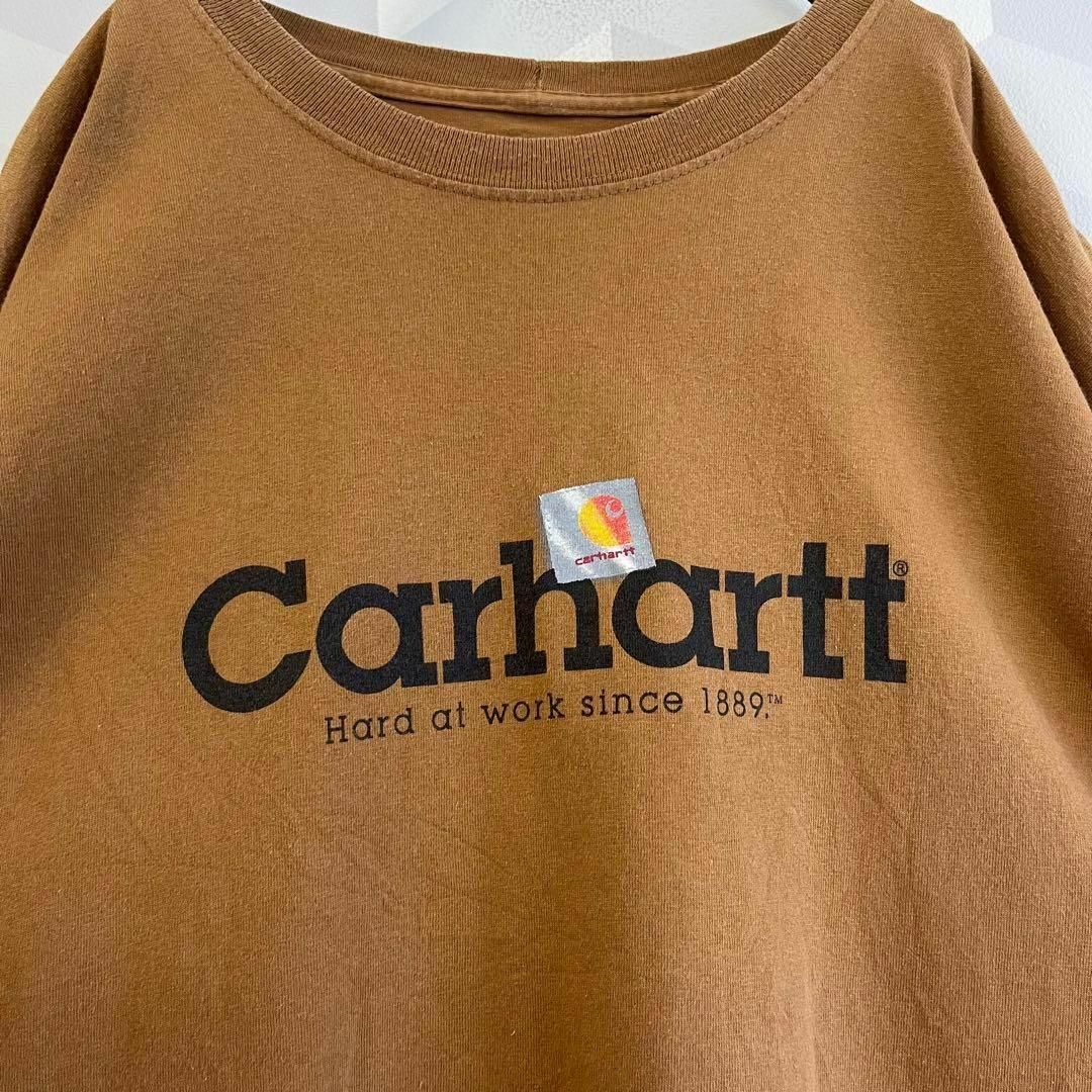 carhartt(カーハート)の【カーハート】旧ロゴ XL ビッグプリント Tシャツ 茶ブラウンCarhartt メンズのトップス(Tシャツ/カットソー(半袖/袖なし))の商品写真