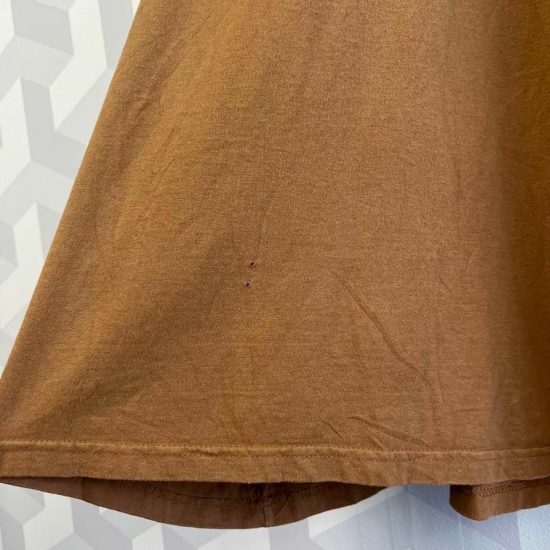 carhartt(カーハート)の【カーハート】旧ロゴ XL ビッグプリント Tシャツ 茶ブラウンCarhartt メンズのトップス(Tシャツ/カットソー(半袖/袖なし))の商品写真