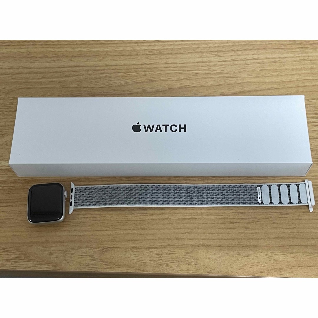 Apple Watch - 【おまけ付き】Apple Watch se2 第二世代 本体 44mmの