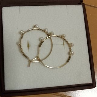 ピアス(ピアス)