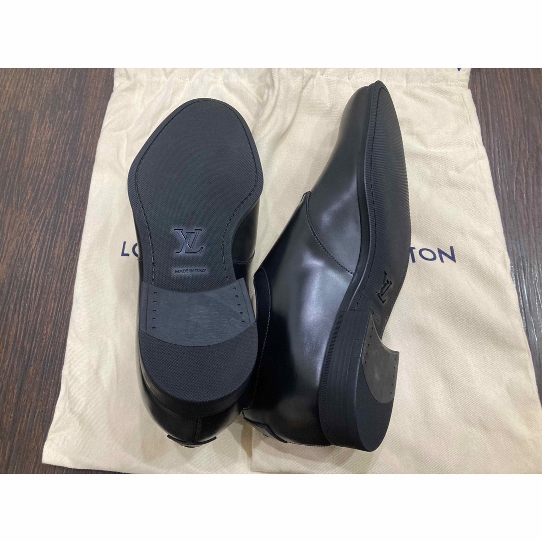 LOUIS VUITTON(ルイヴィトン)のルイヴィトン LOUIS VUITTON ドレスシューズ プレーントゥシューズ黒 メンズの靴/シューズ(ドレス/ビジネス)の商品写真