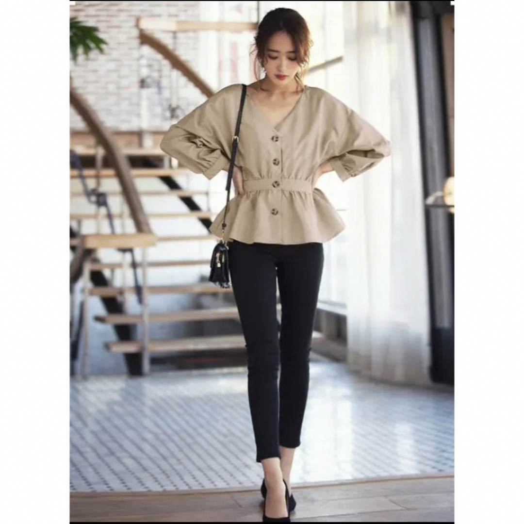 【lirot】新品未使用タグ付きペプラムカットショートトップス 【lirot】新品未使用タグ付きペプラムカットショートトップス