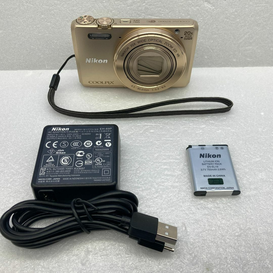 Nikon(ニコン)のWi-Fi・光学20倍　NIKON COOLPIX S7000 スマホ/家電/カメラのカメラ(コンパクトデジタルカメラ)の商品写真