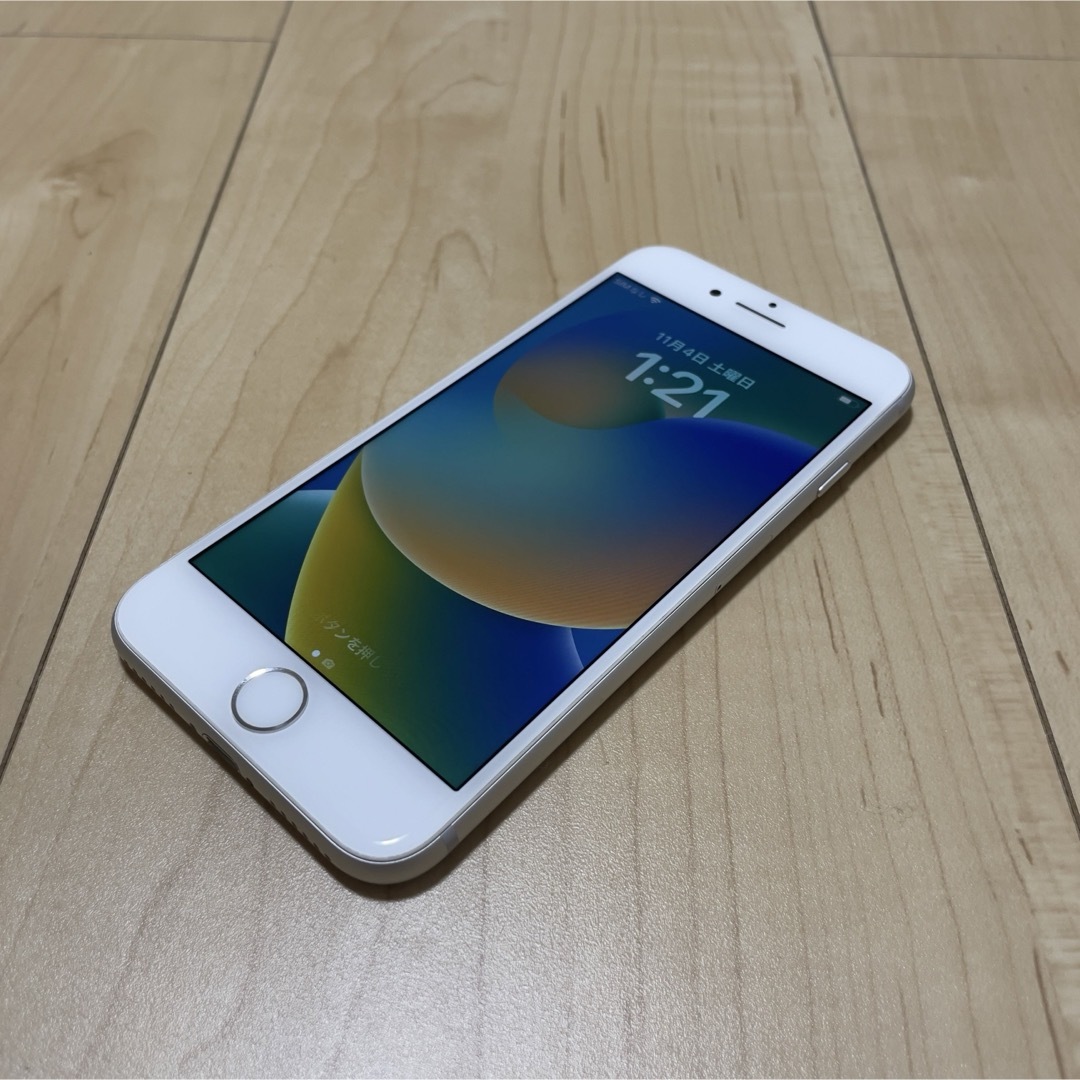 美品！iPhone 8 64GB シルバー　SIMフリー