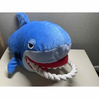 サメ　パペット　おもちゃ（ペット用）(犬)