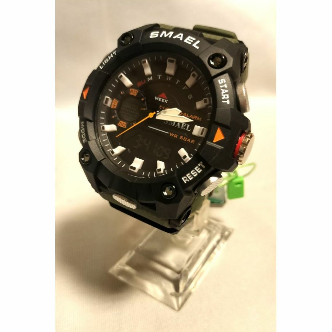 SMAEL 8040 スポーツウォッチ（アーミーグリーン） メンズの時計(腕時計(デジタル))の商品写真