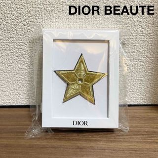 ディオール(Dior)の【新品未使用未開封】DIOR BEAUTE　ノベルティ 星型 刺繍 ピンブローチ(ブローチ/コサージュ)