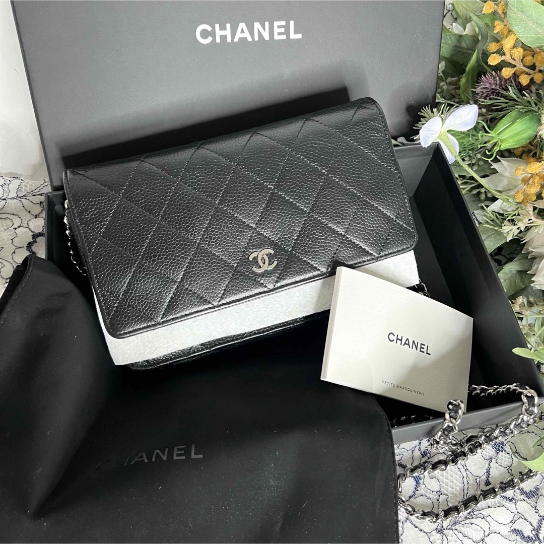 CHANEL シャネル【美品】 チェーンウォレット キャビアスキン マトラッセ