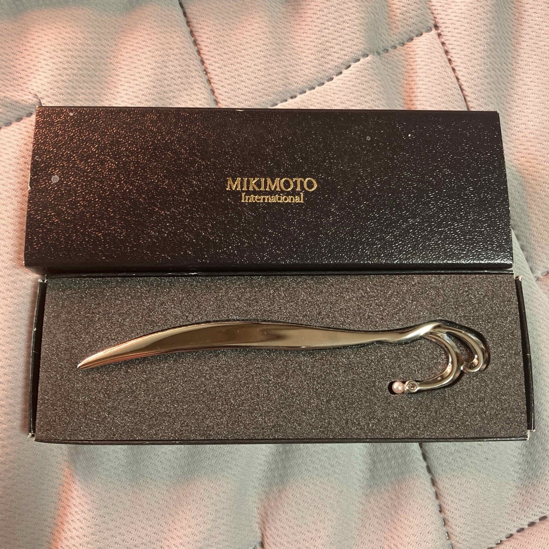 MIKIMOTO(ミキモト)のミキモト　本真珠付き　レターオープナー　しおり ハンドメイドの文具/ステーショナリー(しおり/ステッカー)の商品写真