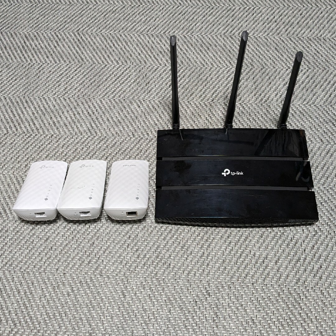 スマホ/家電/カメラtp-link wifiルーターと中継機一式