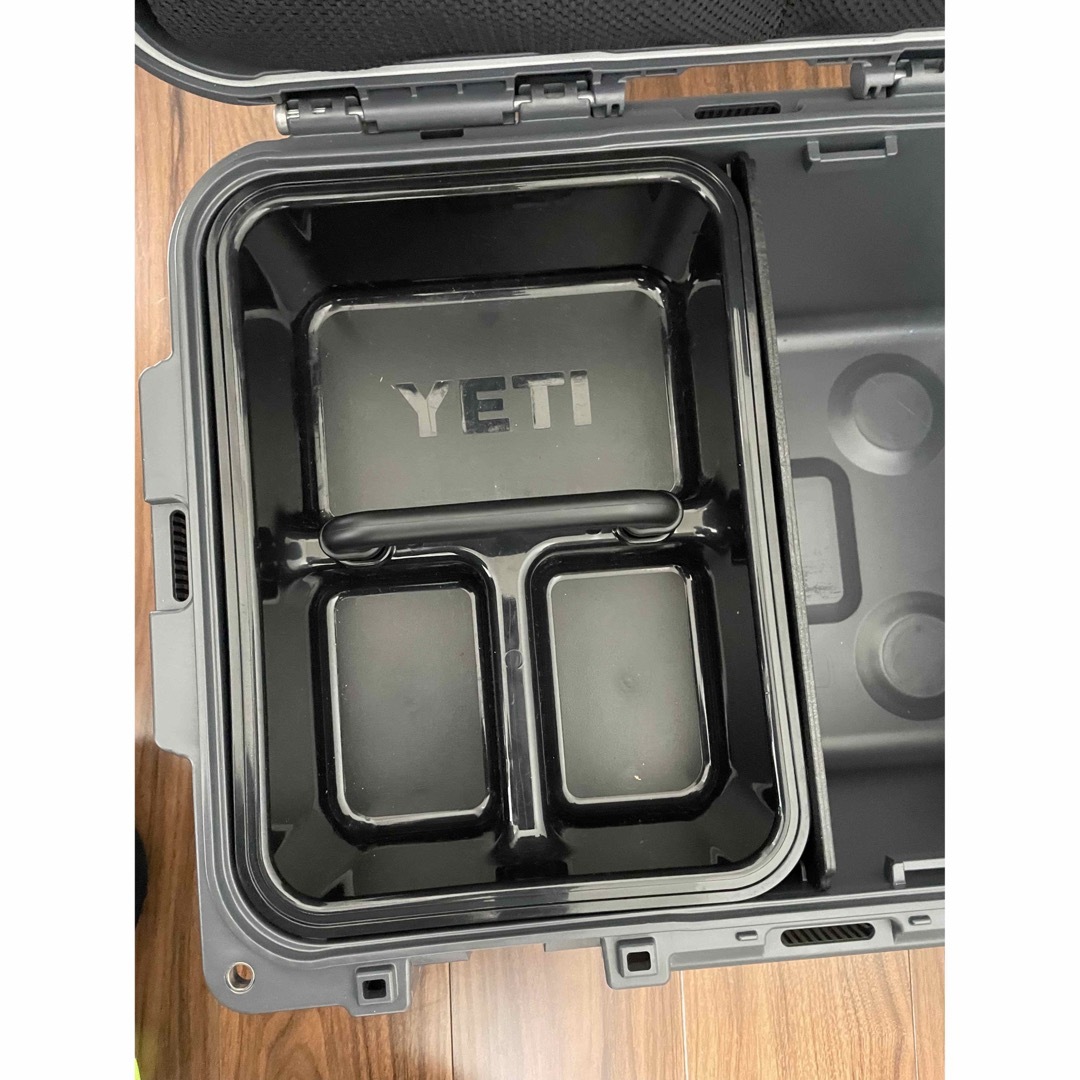 YETI(イエティ)のYETI イエティ ロードアウト GOBOX30 スポーツ/アウトドアのアウトドア(その他)の商品写真