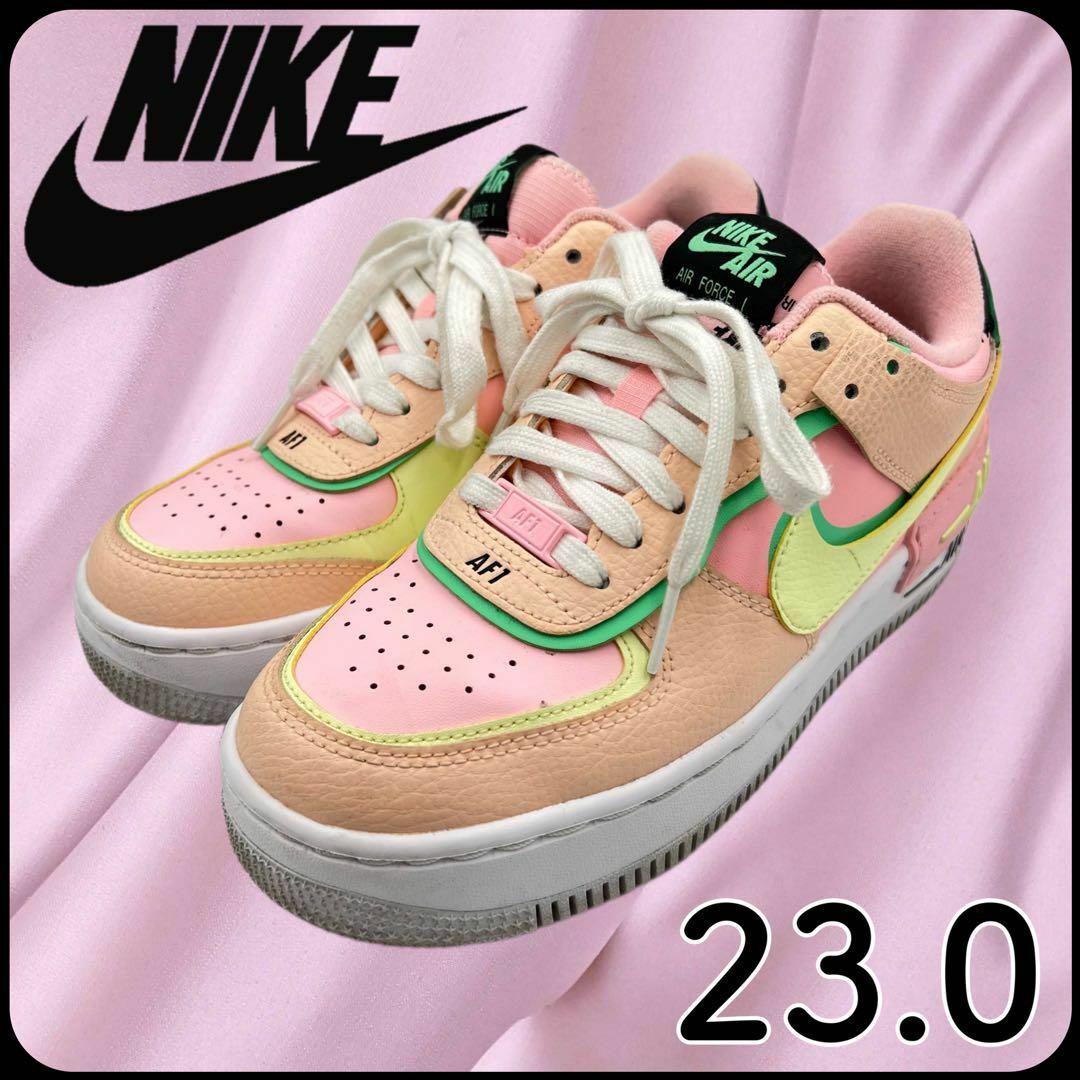 NIKE(ナイキ)のナイキ ウィメンズ AF1 シャドウ　ピンク レディースの靴/シューズ(スニーカー)の商品写真