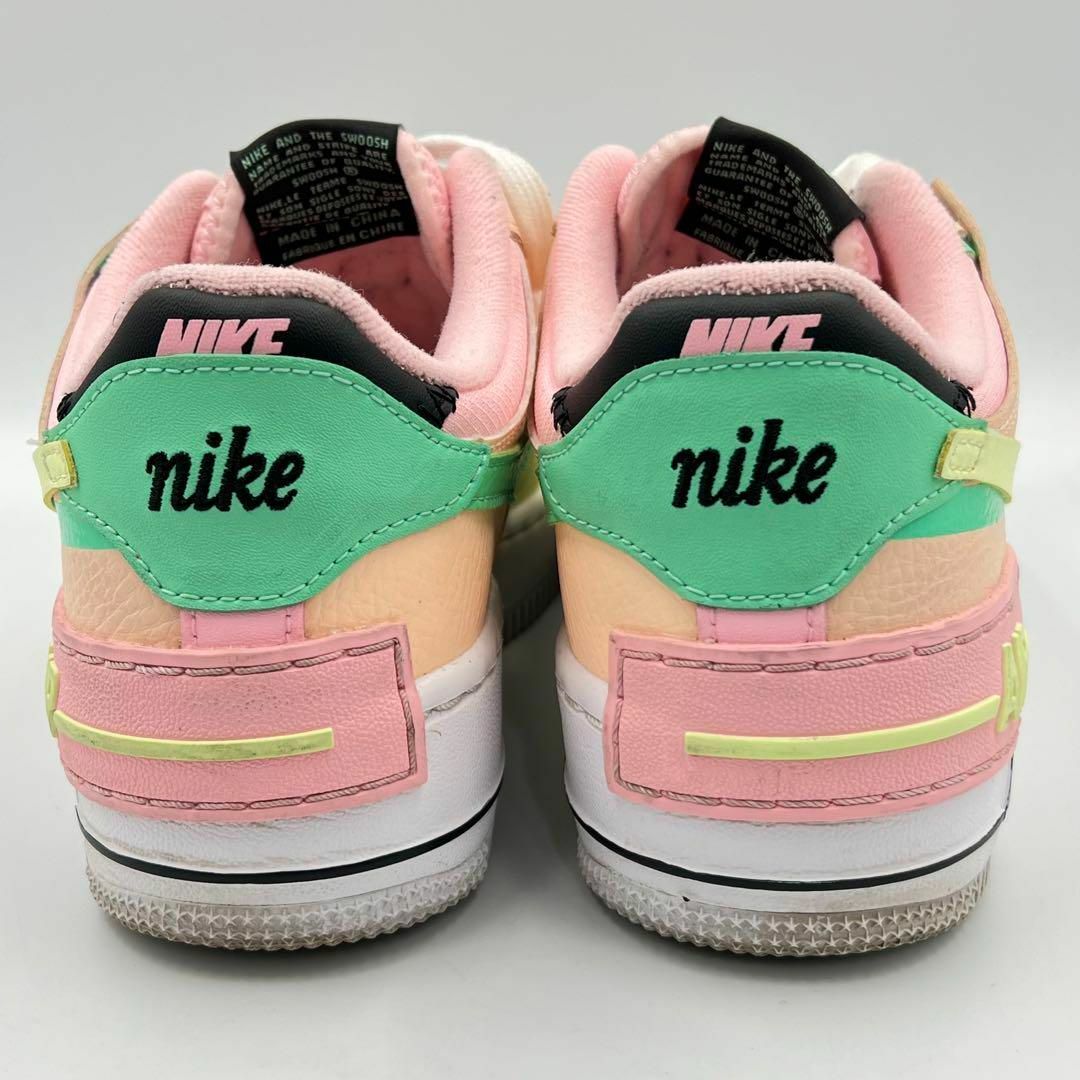 NIKE(ナイキ)のナイキ ウィメンズ AF1 シャドウ　ピンク レディースの靴/シューズ(スニーカー)の商品写真