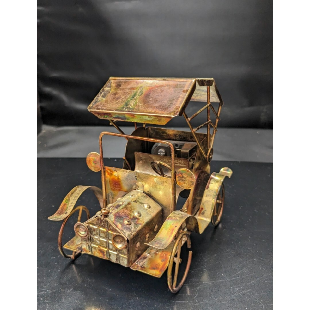 オルゴール付金色のビンテージブリキ自動車 - 模型、プラモデル オルゴール付金色のビンテージブリキ自動車 - 模型、プラモデル