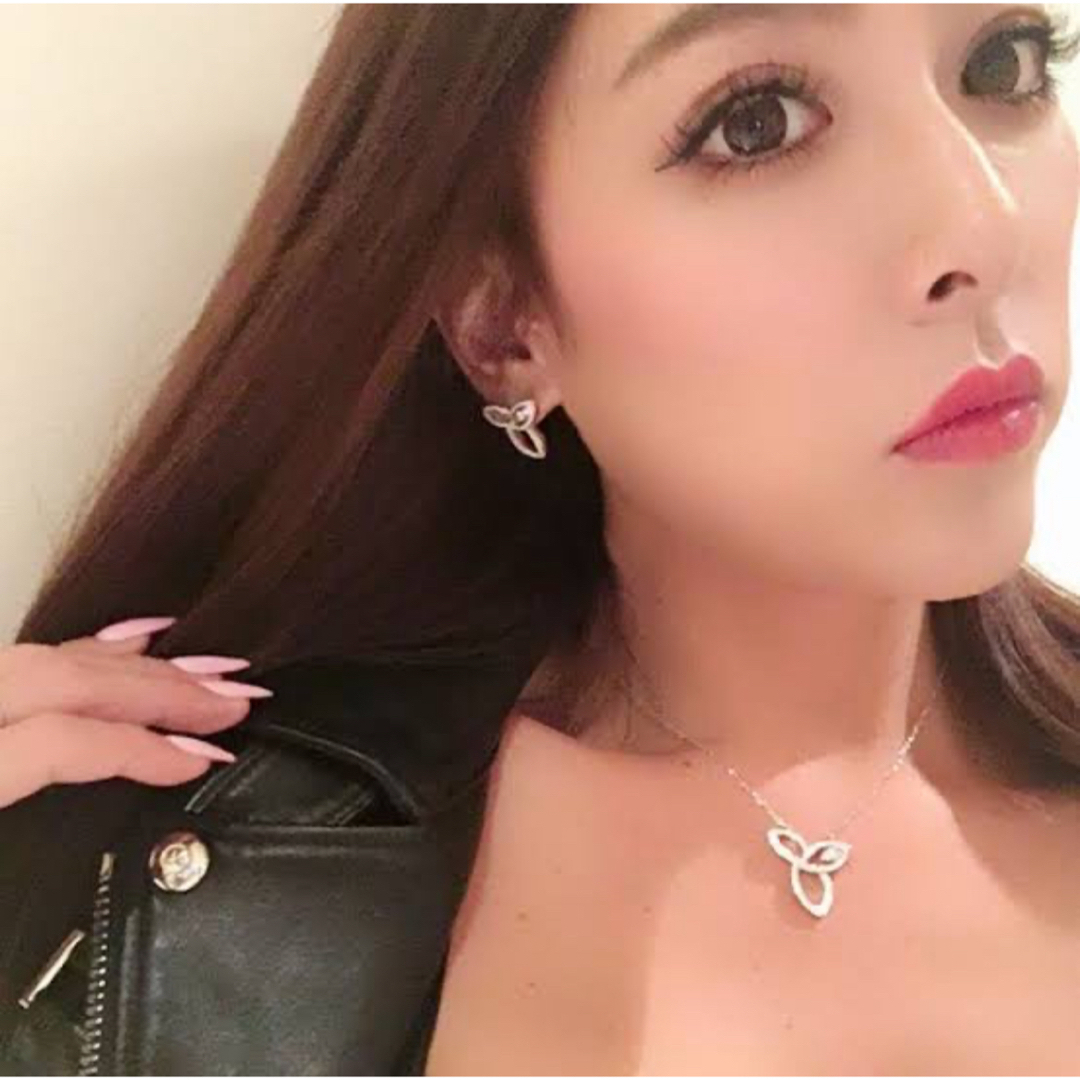 ✨刻印LOGO✨リリークラスター✨ネックレス✨ハリーウィンストン ✨刻印LOGO✨リリークラスター✨ネックレス✨ハリーウィンストン