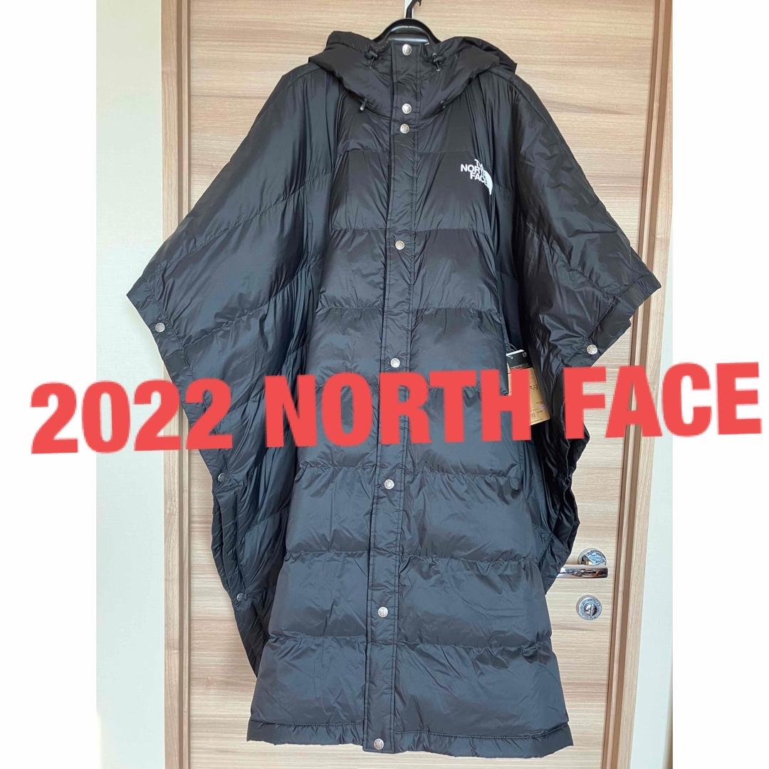 THE NORTH FACE(ザノースフェイス)のタグ付美品★ノースフェイスNY82230 パデットポンチョコロングート★検ダウン レディースのジャケット/アウター(ポンチョ)の商品写真