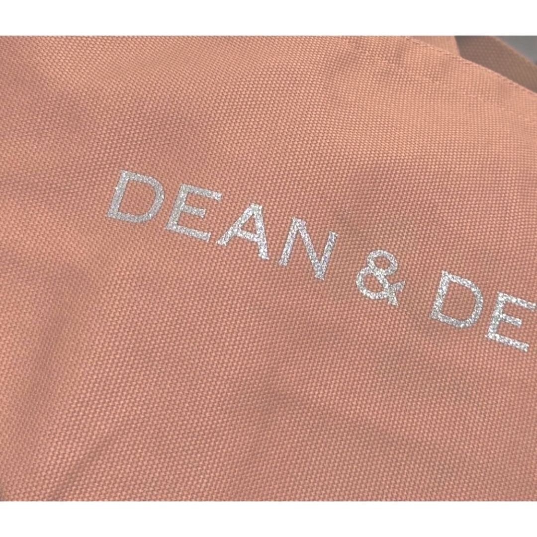DEAN & DELUCA(ディーンアンドデルーカ)のDEAN & DELUCAチャリティートートバッグ　コーラルＬ レディースのバッグ(トートバッグ)の商品写真