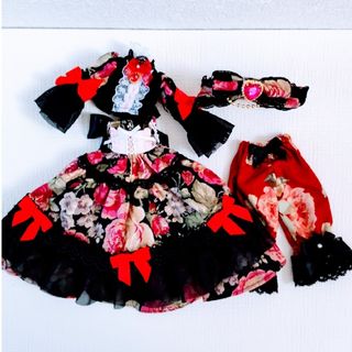 ドレスセット　ハンドメイド　リカちゃんキャッスル　黒花柄(その他)