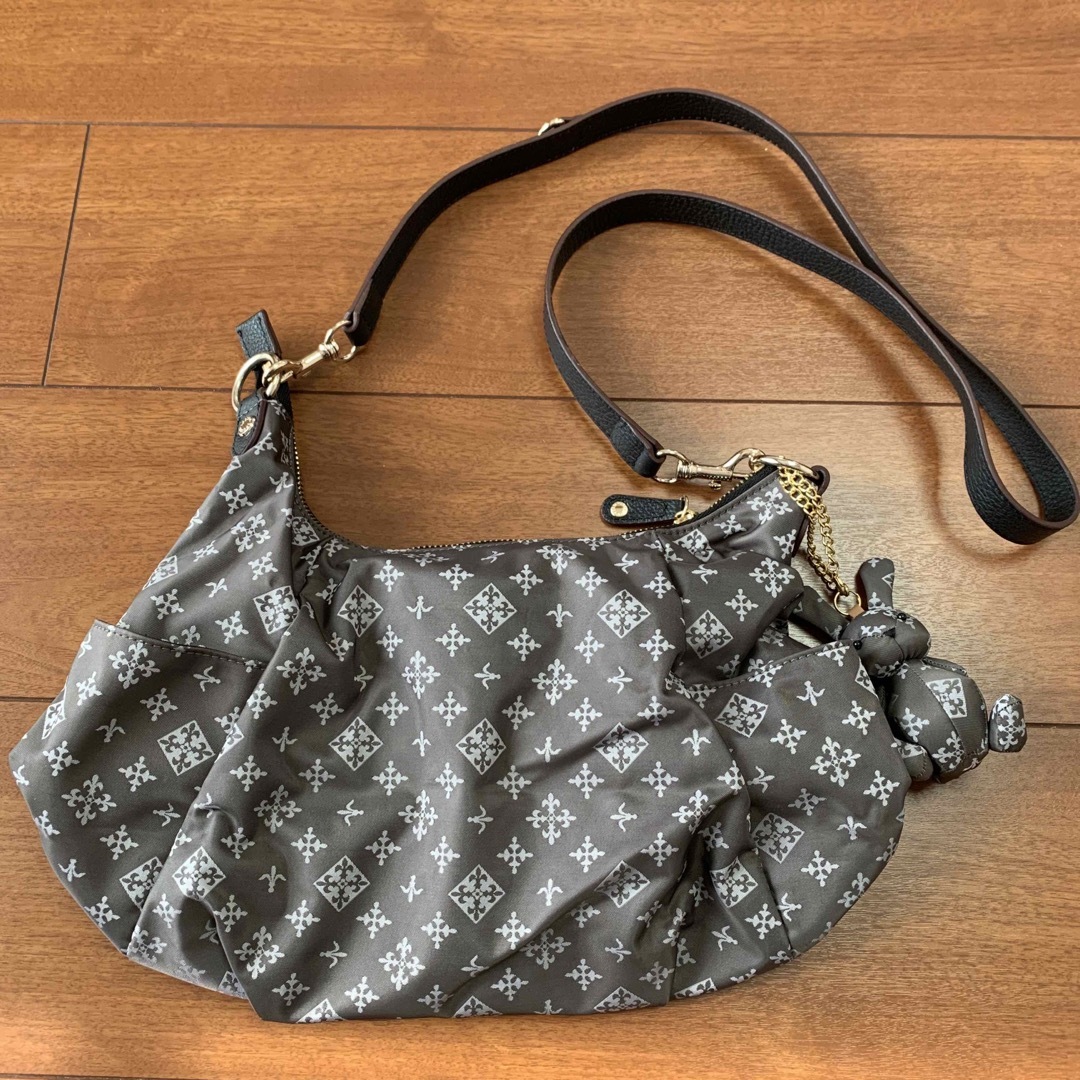 ラシットrusset☆ショルダーバック新品未使用