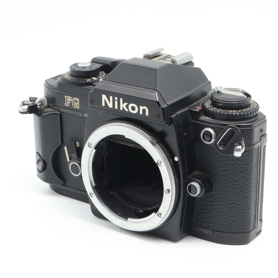 Nikon(ニコン)の【難品】Nikon FG ブラック スマホ/家電/カメラのカメラ(フィルムカメラ)の商品写真