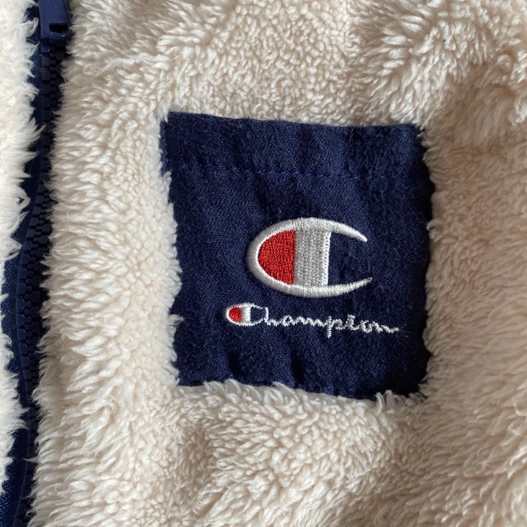 Champion(チャンピオン)の【超美品】champion ボアベスト ベビー キッズ/ベビー/マタニティのキッズ服男の子用(90cm~)(ジャケット/上着)の商品写真