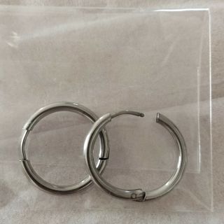 ピアス(ピアス)