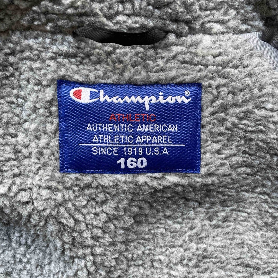 Champion(チャンピオン)の ベンチコート　160cm スポーツ/アウトドアのサッカー/フットサル(ウェア)の商品写真