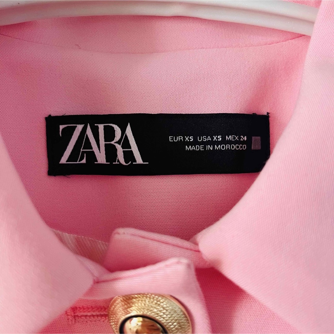 ZARA(ザラ)の【美品】ZARA ピンク ジャケット XS レディースのジャケット/アウター(ノーカラージャケット)の商品写真