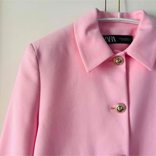 ザラ(ZARA)の【美品】ZARA ピンク ジャケット XS(ノーカラージャケット)