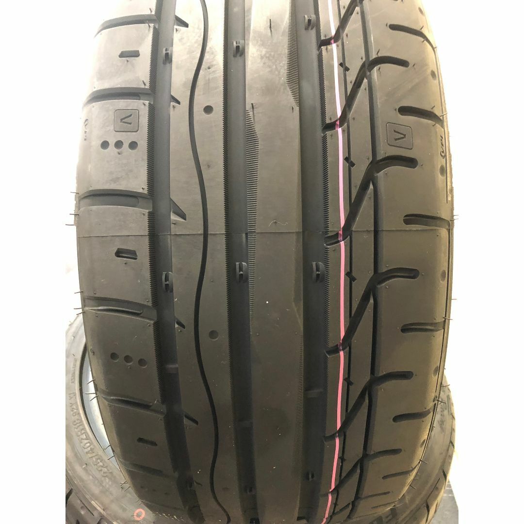 235/40R18 新品未使用 タイヤ 4本セット 送料無料！18インチ