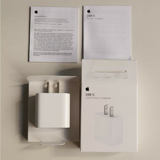 アップル(Apple)の【Apple純正】20W USB-C Power Adapter(バッテリー/充電器)