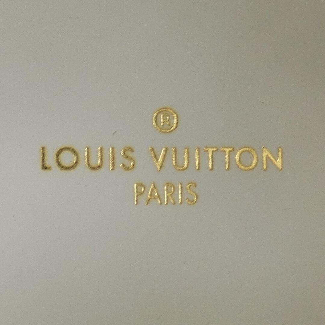 ご注意くださいルイヴィトン LOUIS VUITTON スニーカー