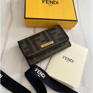 フェンディ(FENDI)の888 美品 FENDI フェンディ キーケース(キーケース)