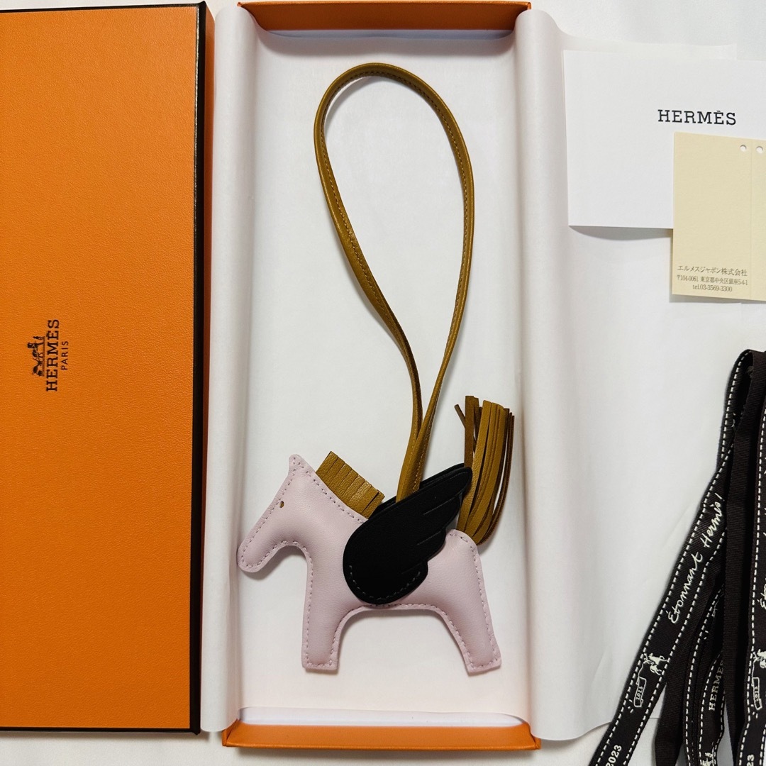 新品 エルメス HERMES ロデオ ペガサス チャーム モーヴペール PM-