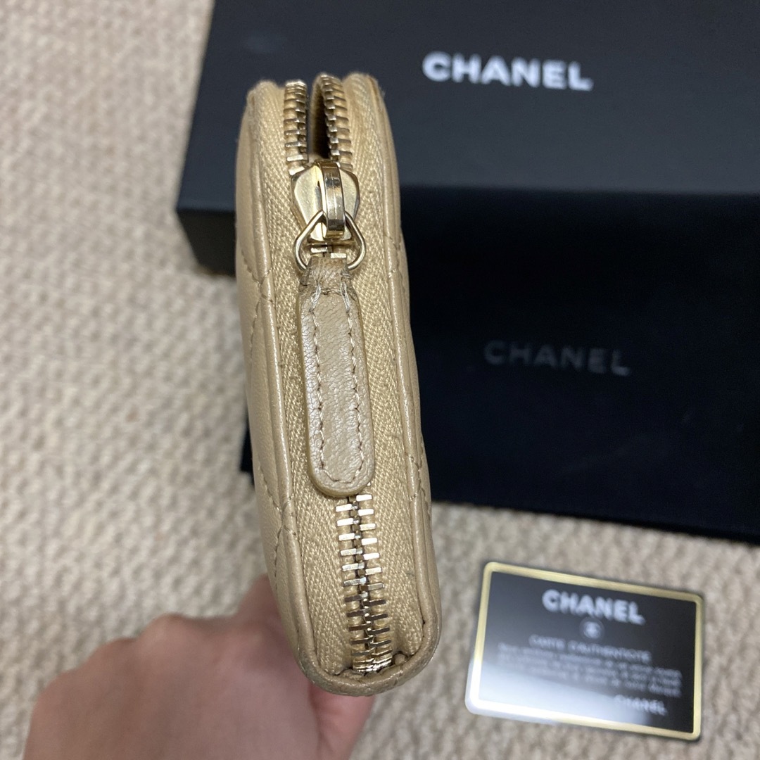 CHANEL(シャネル)の美品！CHANEL 長財布 レディースのファッション小物(財布)の商品写真