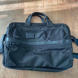 美品　TUMI Alpha2 Slim Solutions Brief Pack