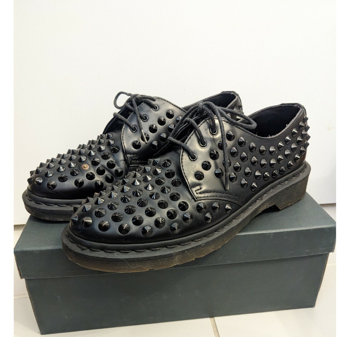 Dr.Martens(ドクターマーチン)のDr.Martens HARLEN ALL STUD 3EYE SHOE 27 メンズの靴/シューズ(ドレス/ビジネス)の商品写真