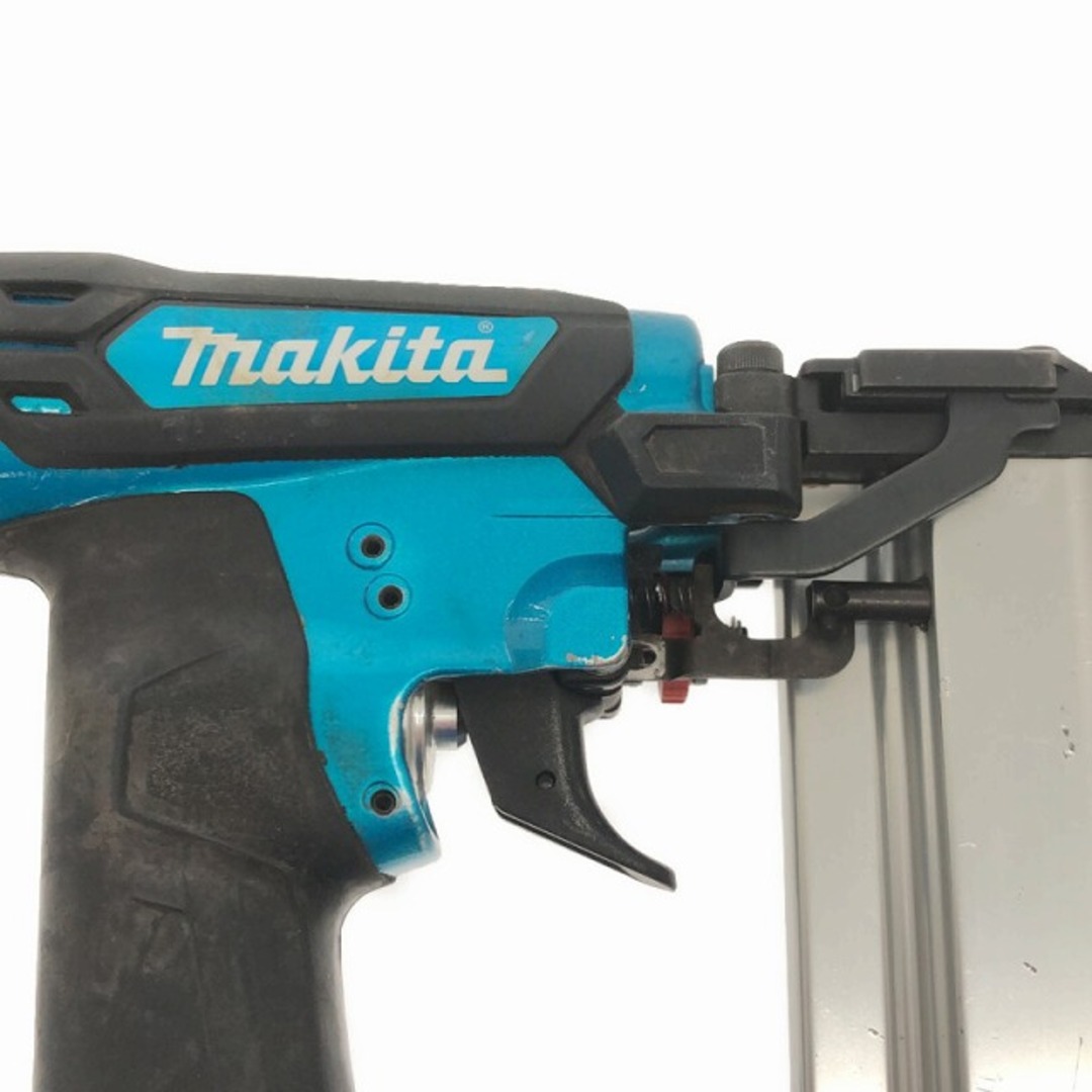 Makita - ☆中古品☆ makita マキタ 55mm 高圧仕上げ釘打ち機 Makita - ☆中古品☆ makita マキタ 55mm 高圧仕上げ釘打ち機