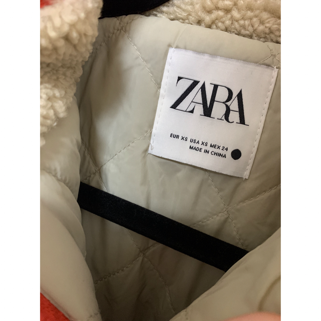 ZARA(ザラ)のZARA ザラ キルティングボア生地ジャケット ブルゾン レディースのジャケット/アウター(ブルゾン)の商品写真