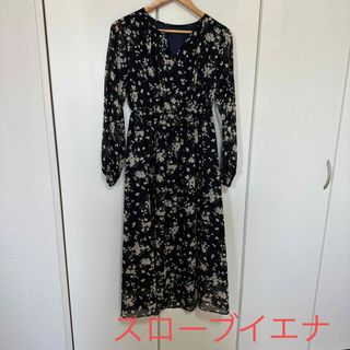 スローブイエナ(SLOBE IENA)の美品SLOBE IENAスローブイエナデイジープリントロングワンピースネイビー(ロングワンピース/マキシワンピース)