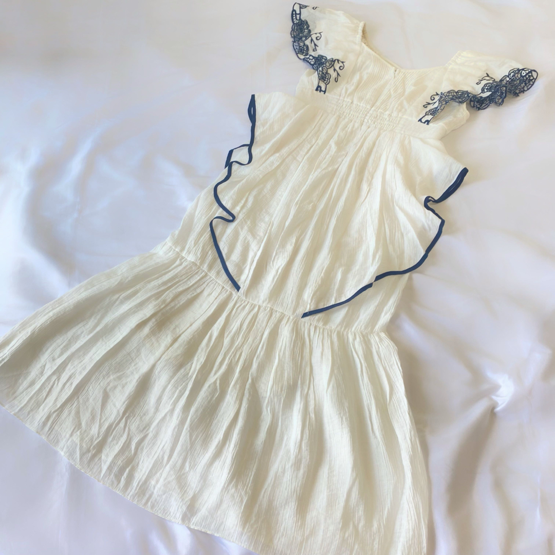 週末 SALE Cutwork Embroidery Dress