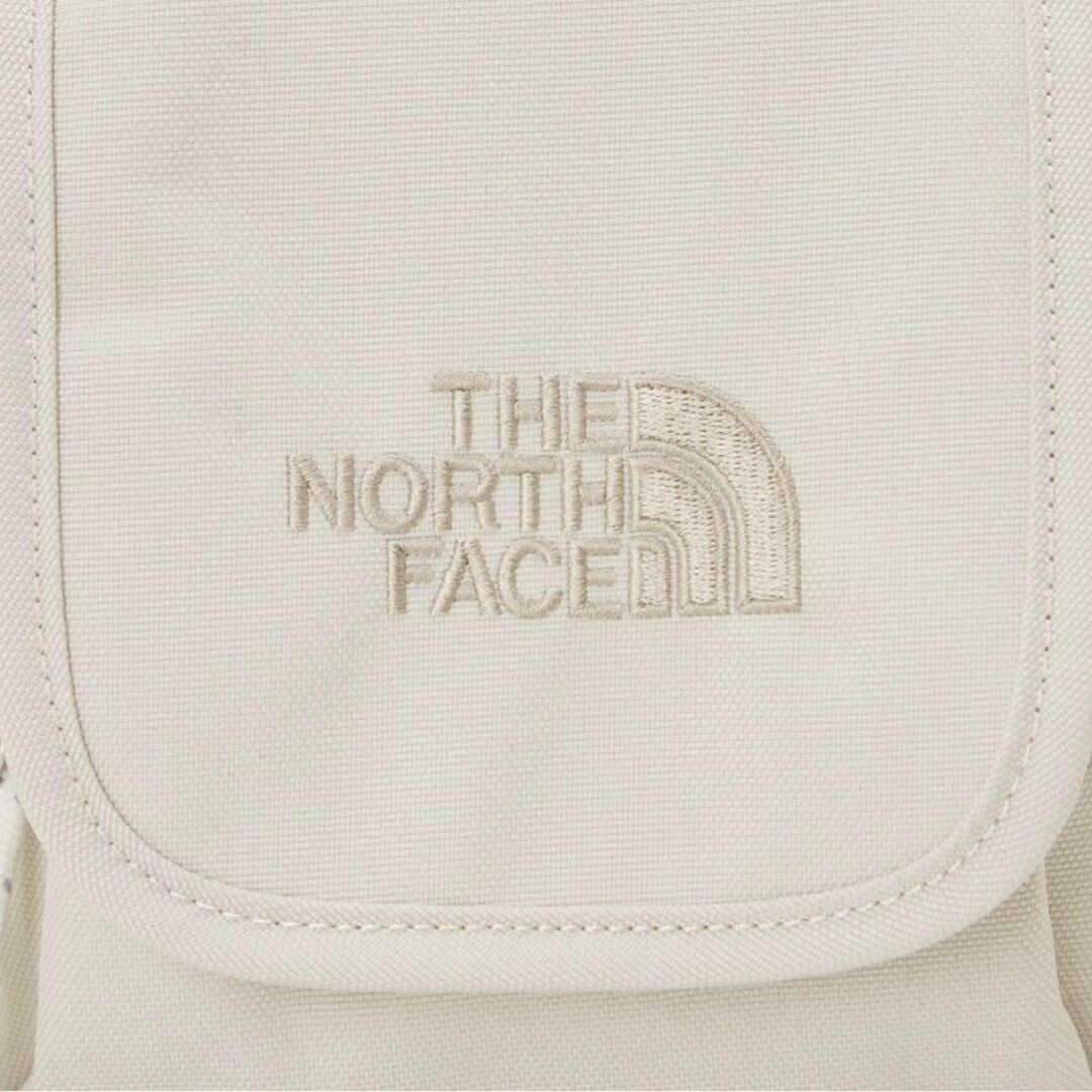 ザ　ノースフェイス　ホワイトレーベル　ミニクロスバッグ　韓国限定 レディースのファッション小物(その他)の商品写真