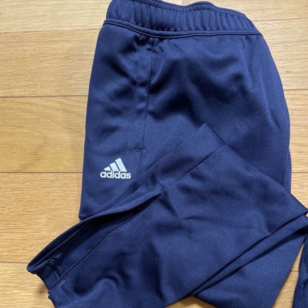 adidas(アディダス)のadidas アディダス　キッズ　ジュニア　ジャージ　上下　120 キッズ/ベビー/マタニティのキッズ服男の子用(90cm~)(その他)の商品写真