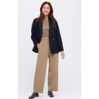 ユニクロ(UNIQLO)のユニクロ　タックワイドパンツ(丈標準68〜70cm)(その他)